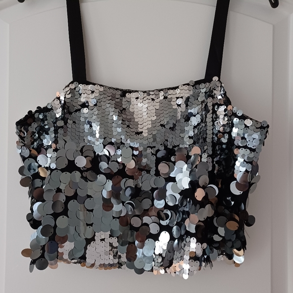 RW&CO. Tops - RW & Co crop top